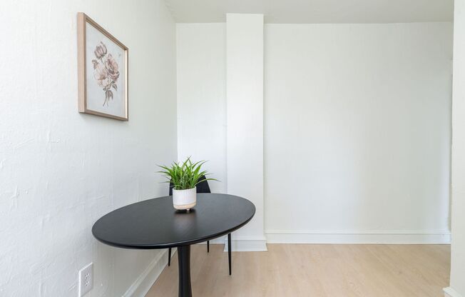 Studio, 1 bath, 375 sqft, $1,049, Unit C3