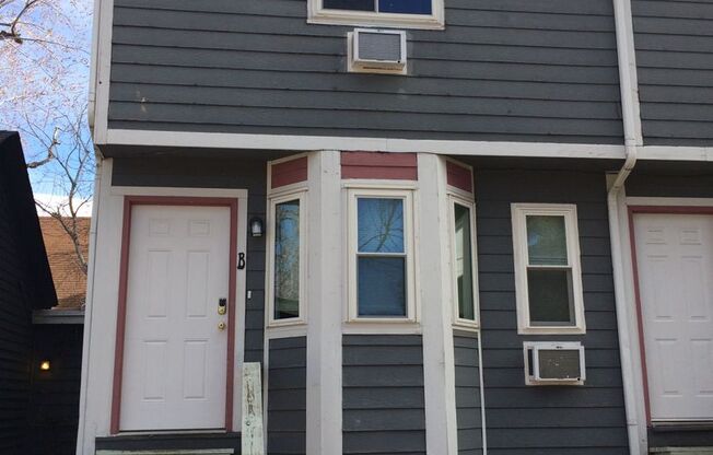 BEAUTIFUL 3 bed 3 Bath Townhome in Downtown Boulder