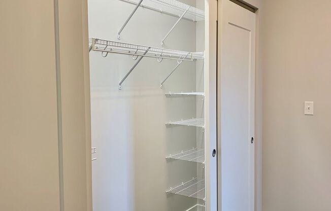 2 beds, 2 baths, 1,303 sqft, $3,850, Unit 400