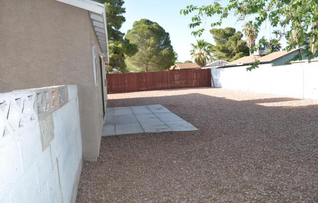 401 CALAVERAS CT