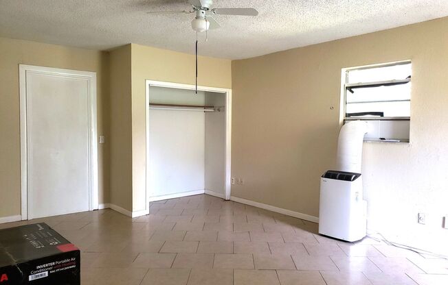 Studio/Efficiency Condo for Rent; All Utilities and WiFi Included; Fenced-In Yard Access