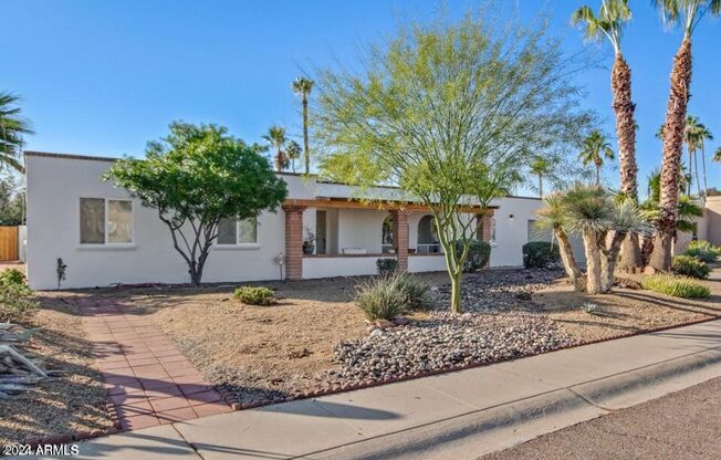 5 Bedroom Furnished Home in Scottsdale!