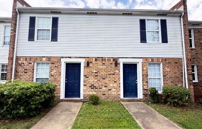 2 beds, 1.5 baths, 1,002 sqft, $1,288, Unit 633