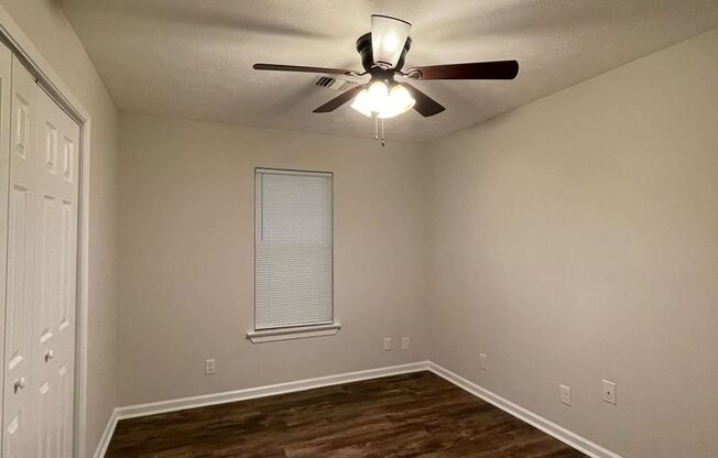 2 beds, 1 bath, $1,025