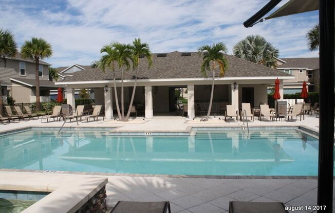 Large 3/3/2 Townhome Carrollwood