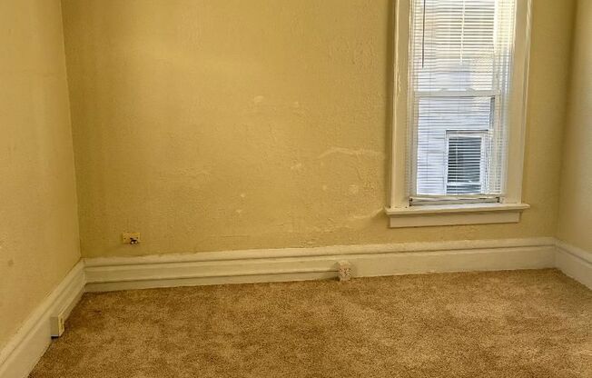 Studio, 1 bath, 450 sqft, $750, Unit Apt C