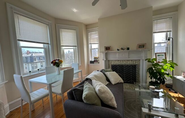 1 bed, 1 bath, 500 sqft, $2,450, Unit 41