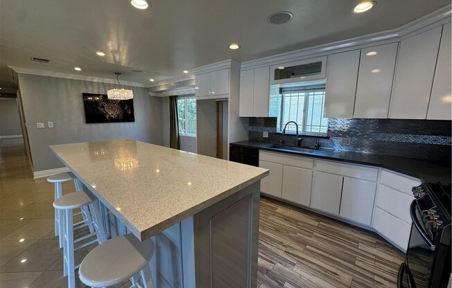 25521 SENATOR AVE