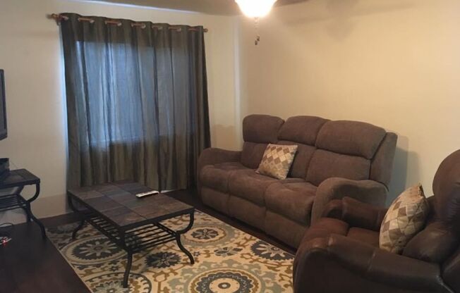 3 beds, 2 baths, $2,150