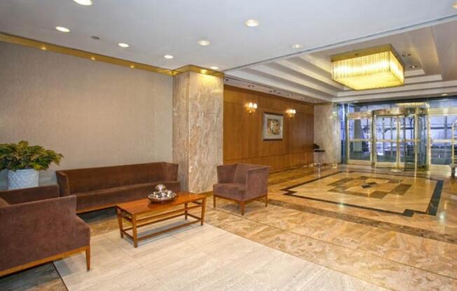 445 5 AVE