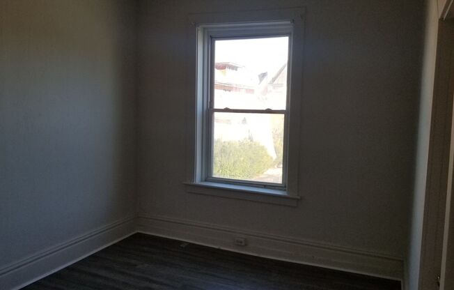 Fabulous Fully Remodeled 5 Bedroom House