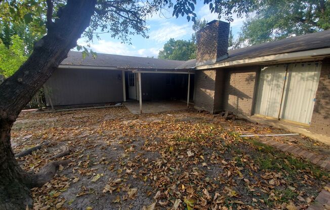 825 Hudson Dr.