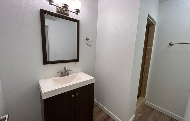 2 beds, 2 baths, 990 sqft, $1,650, Unit 209