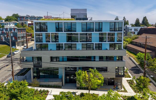 1 bed, 1 bath, 421 sqft, $1,895, Unit 601