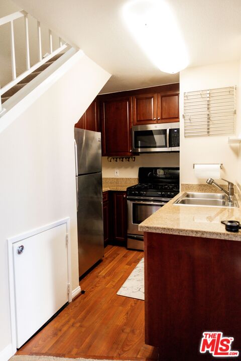 1 bed, 1 bath, 740 sqft, $2,500, Unit 318