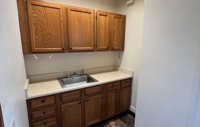 1 bed, 1 bath, 800 sqft, $775, Unit 306