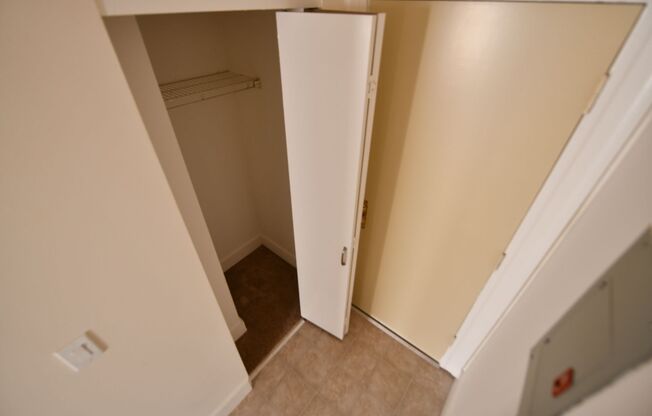 1p035 - Madison Park Apartments