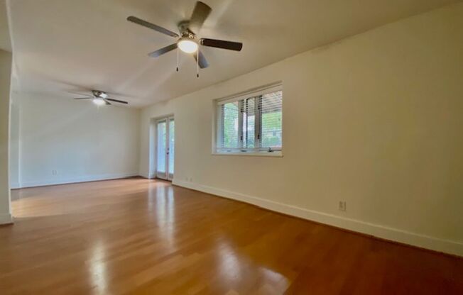The Grove - Updated 2 bed, 1 bath Condo -
