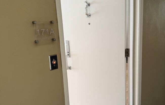 169 Almont