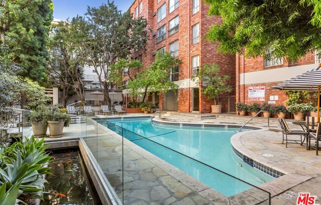 2 beds, 1 bath, 829 sqft, $3,499, Unit 328