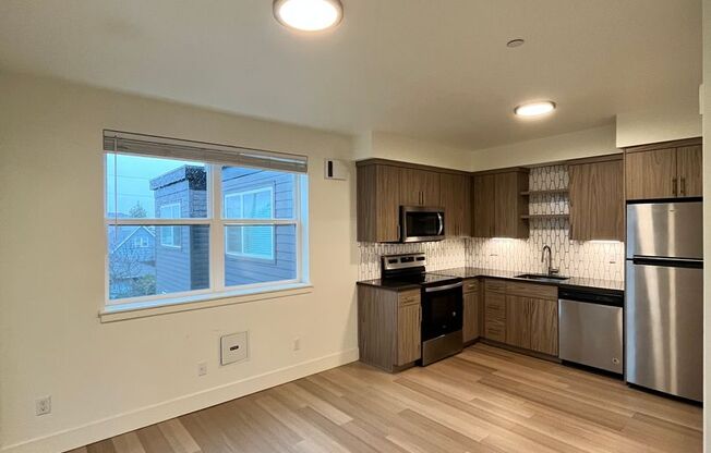 1 bed, 1 bath, $1,295, Unit 302