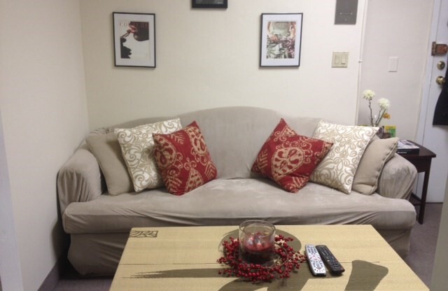 2 beds, 1 bath, 700 sqft, $3,100, Unit 104