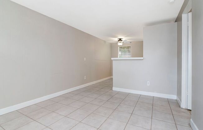 Move-In Ready 1BR/1BA Duplex in Brandon, FL — $1,295/Month, Across from Brandon Mall