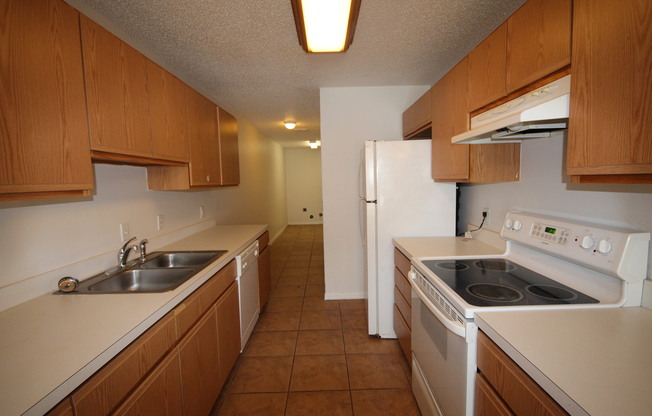 3 beds, 2 baths, $1,525