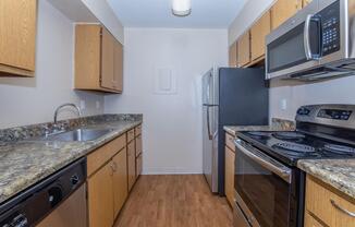 1 bed, 1 bath, 710 sqft, $1,350