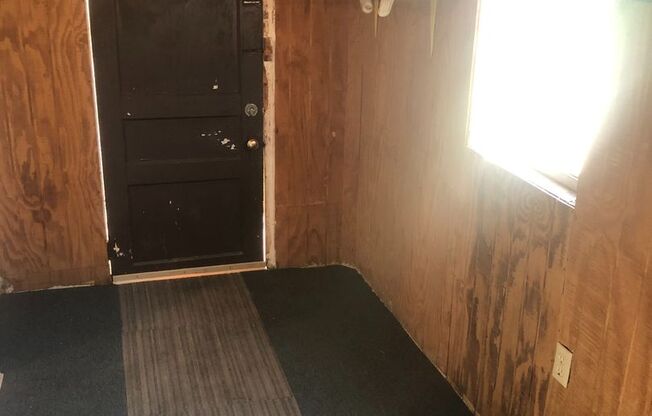 2Bed/1Bath December 1