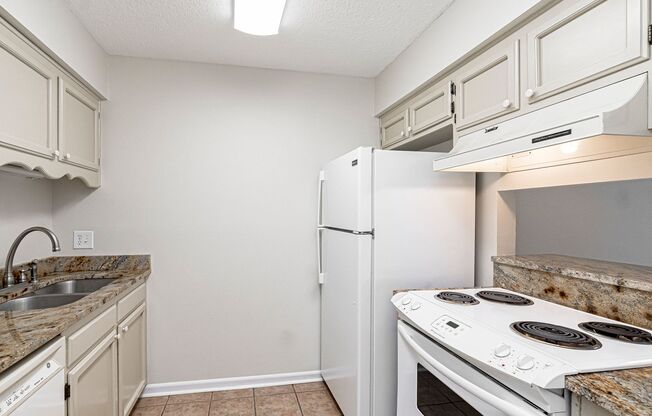 1 bed, 1 bath, $1,100, Unit Unit B7