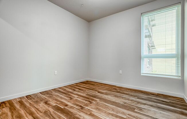 3 beds, 2 baths, 1,183 sqft, $1,925, Unit 210
