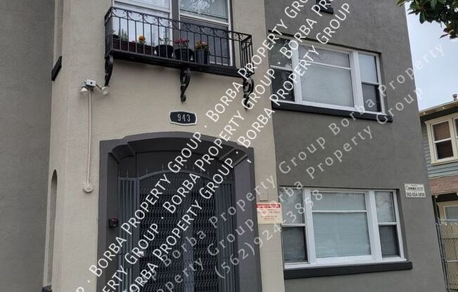 943 Lime Ave