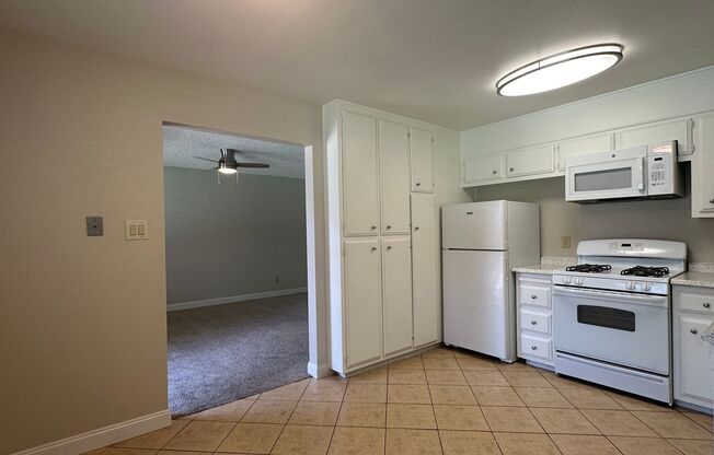 Courtyard Apartments