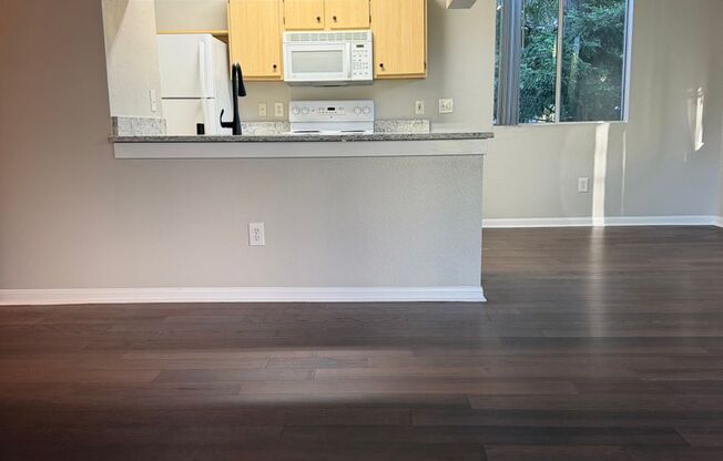 1 bed, 1 bath, $2,100, Unit # 722