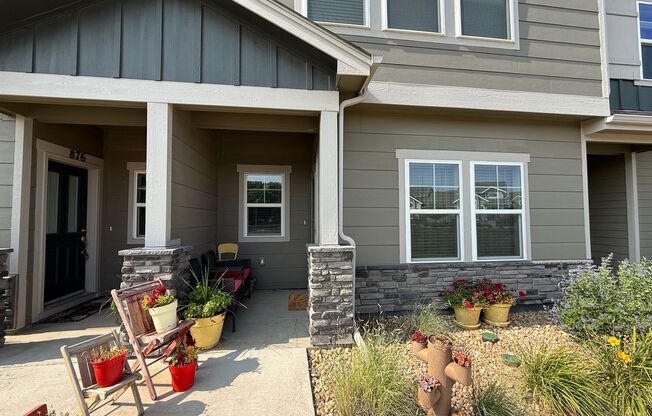 Amazing 3 Bedroom Townhome Near Charming Downtown Berthoud