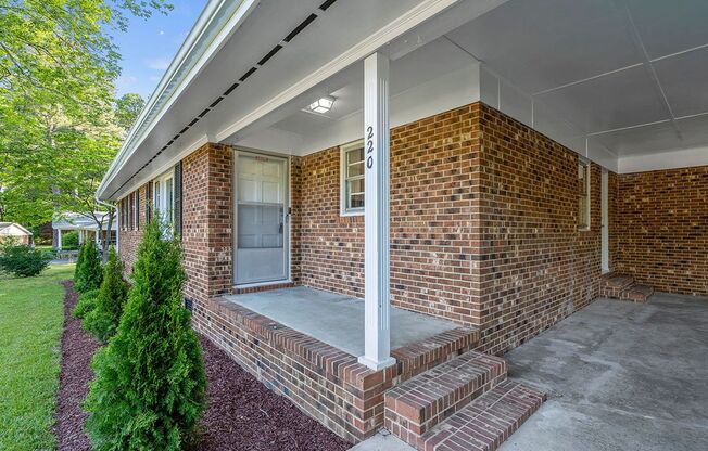 AVAILABLE NOW!! 4 bedroom Brick Ranch Style Home
