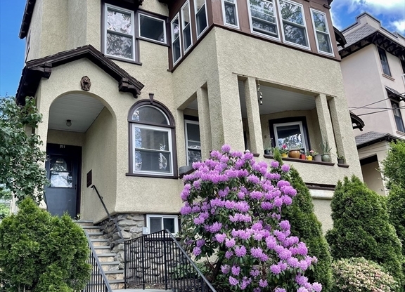 201 Rawson Rd Apt 1