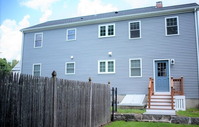 2 beds, 1 bath, 900 sqft, $2,600, Unit 2