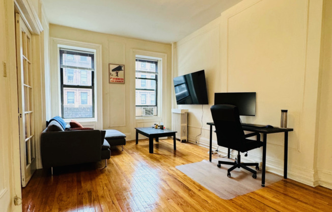 795 LEXINGTON AVE
