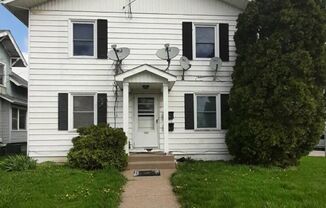 HM 1634 W 17th