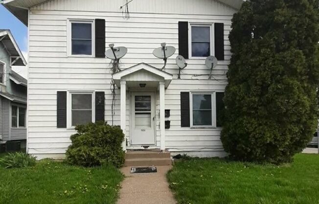 HM 1634 W 17th