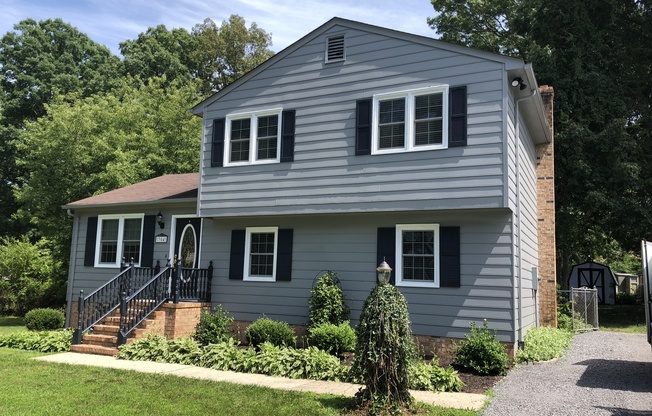 AVAILABLE 7/18/2025 - 4 bedroom house in Prince George