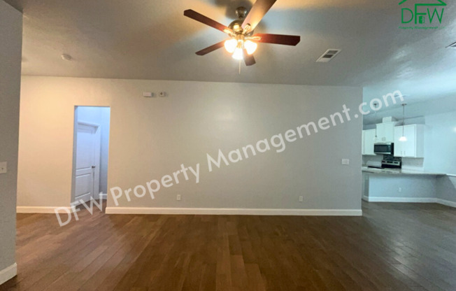 Beautiful 3 Bedroom 2 Bathroom Home for Lease in Euless