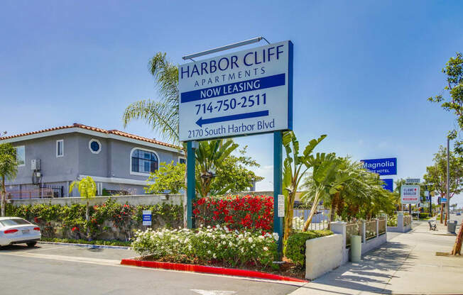 Harbor Cliff Apartments Front Sign