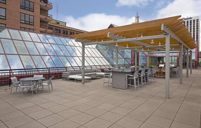 Galtier Towers Aprtments in Lowertown, St. Paul, MN Rooftop Lounge with awesome skyline views
