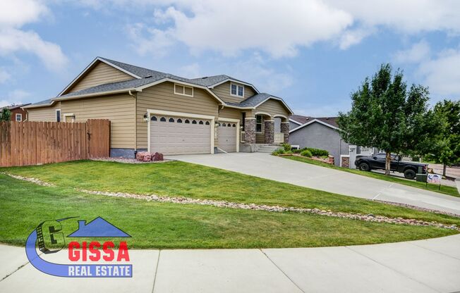 Beautiful ranch style home available to move in now!