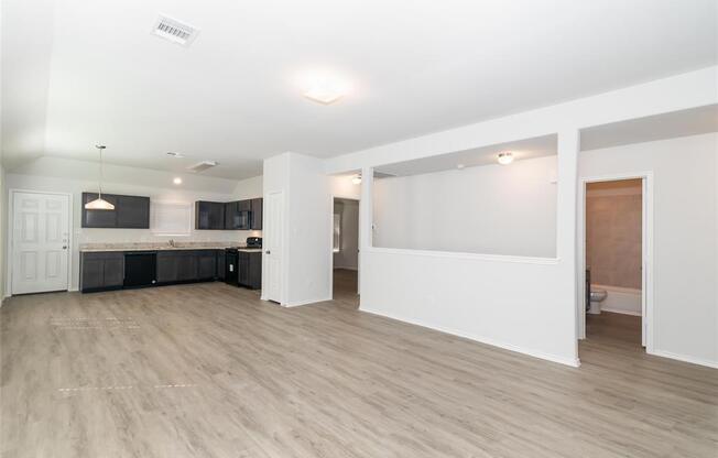 8710 LAR REE OAKS CIR