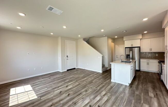 3 BEDROOM HOME FOR LEASING IN Upland