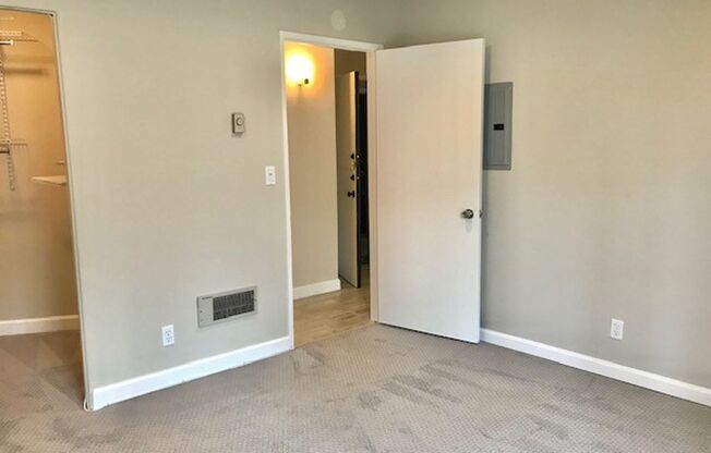 1 bed, 1 bath, $3,000